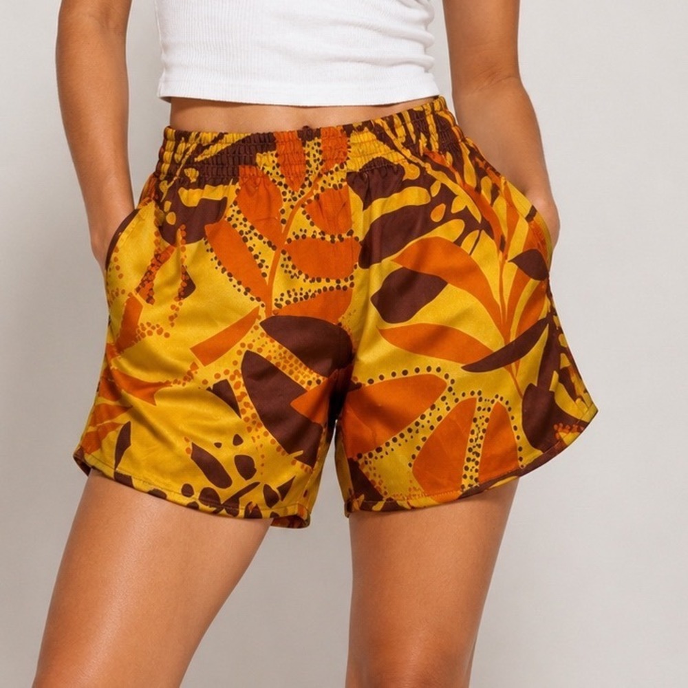 House of Harlow 1960 Yellow Tropical Satin Elastic Waist Shorts Small new